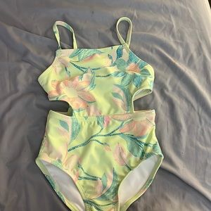 Toddler bathing suit one piece
